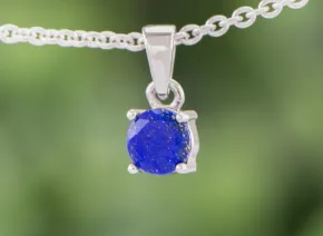 Anhänger mit Lapislazuli