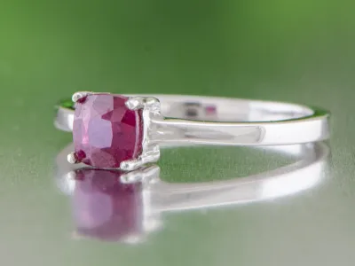 Silberring mit Rubin