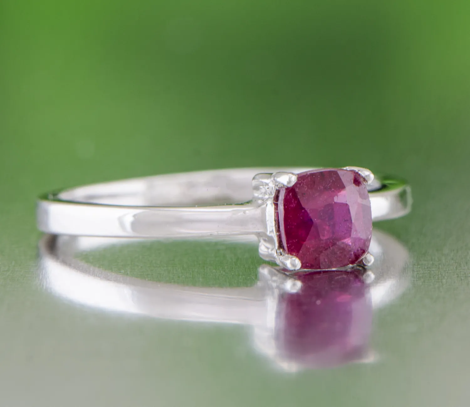 Silberring mit Rubin
