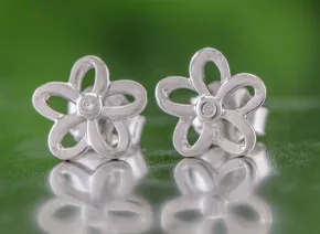 Silberohrringe mit Diamant