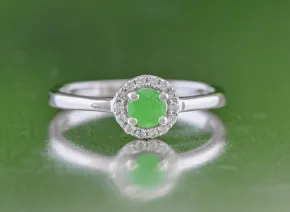 Eleganter Ring mit Nephrit