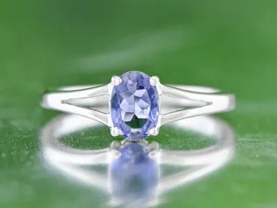 Ring mit Tansanit