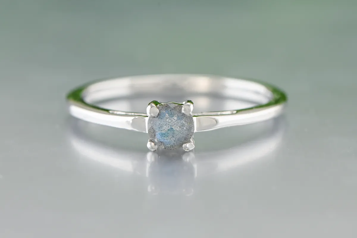 Silberring mit Labradorit
