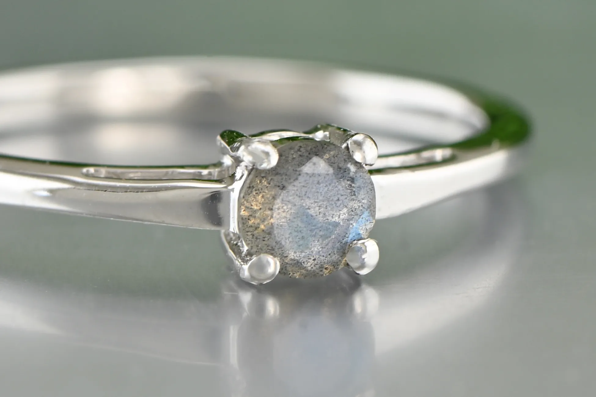 Silberring mit Labradorit