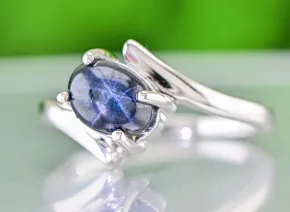 Ring mit Sternsaphir