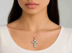 Silbernes Kreuz mit Opal