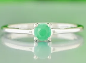 Eleganter Ring mit Smaragd
