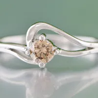 Silber mit Diamanten