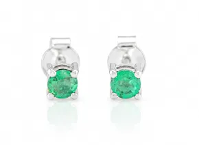 Silberohrringe mit 4 mm Smaragd