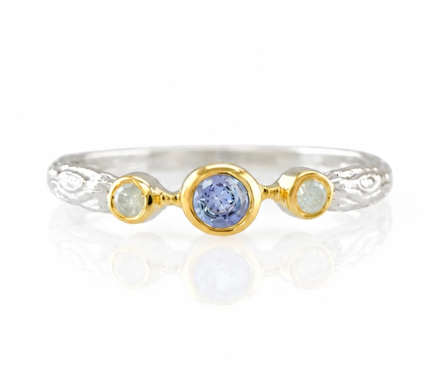 Silberring mit natürlichem Tansanit und Diamanten