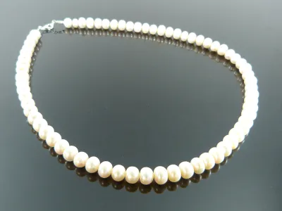 Perlenkette